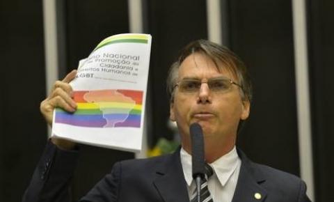 Bolsonaro nega que defesa de liberdade de 'escolha afetiva' seja aceno a gays
