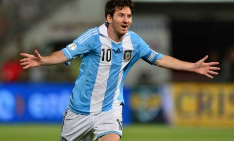 Messi fica fora da seleção argentina por tempo indeterminado para ajudar o Barcelona