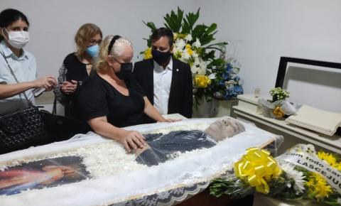Vídeo: Comoção e pedidos de Justiça no sepultamento do Benedito de Carvalho