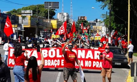 Alagoas diz 'Fora Bolsonaro Genocida'