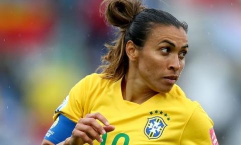 Marta supera Pelé e vira a maior artilheira da história da seleção 